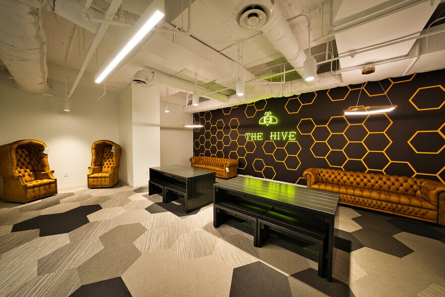 More Photos Of 2300 Windy Ridge Pkwy SE, Atlanta Office For Lease