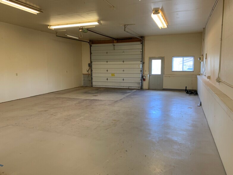 More Photos Of 876 Robinwood Ct, Traverse City Industrial For Sale