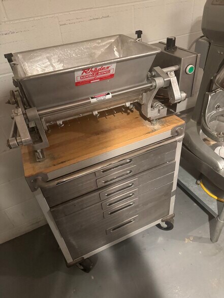 More Photos Of W6825 County Road O, Hortonville Specialty For Sale