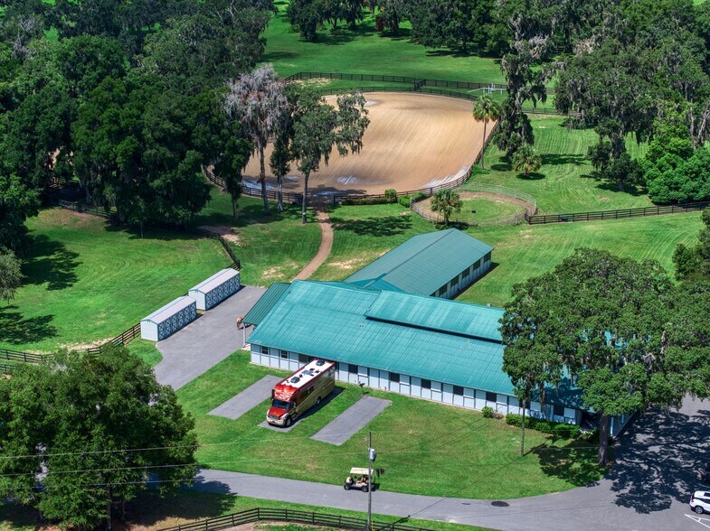 More Photos Of 7650 N Whippoorwill Ter, Hernando Horse Stables For Sale