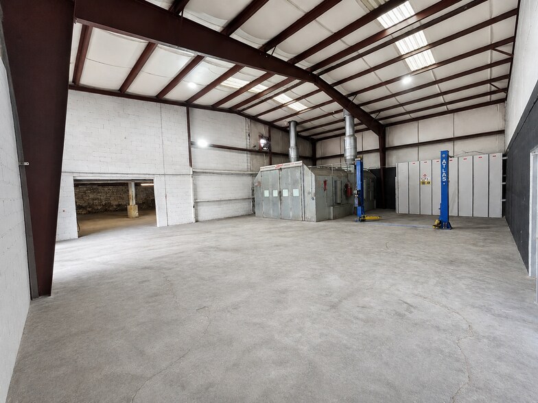 More Photos Of 6662 Buford Hwy, Atlanta Auto Dealership For Lease