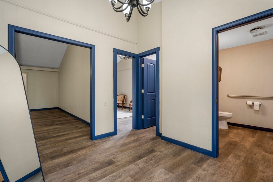 More Photos Of 1823 W 51st St, Tulsa Freestanding For Sale