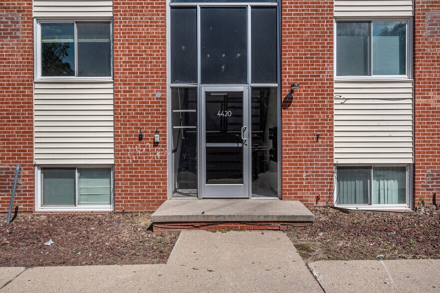 More Photos Of 4422 S 25th St, Omaha Apartments For Sale