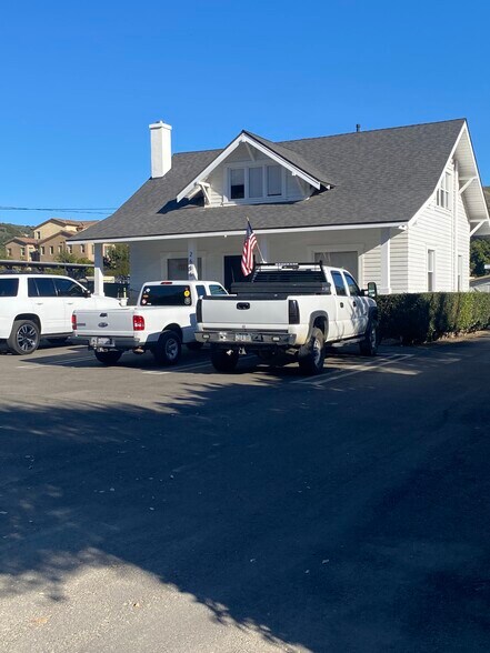 Primary Photo Of 2606 N Ventura Ave, Ventura Office For Lease