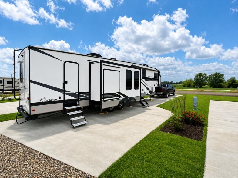 More Photos Of 594 Cedar Mills Road, Gordonville Trailer Camper Park For Sale