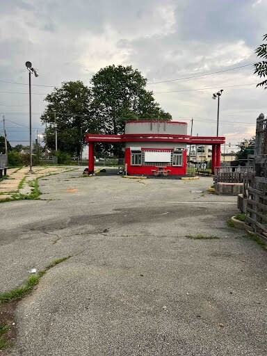 Primary Photo Of 1609 Northeast Blvd, Wilmington Restaurant For Sale