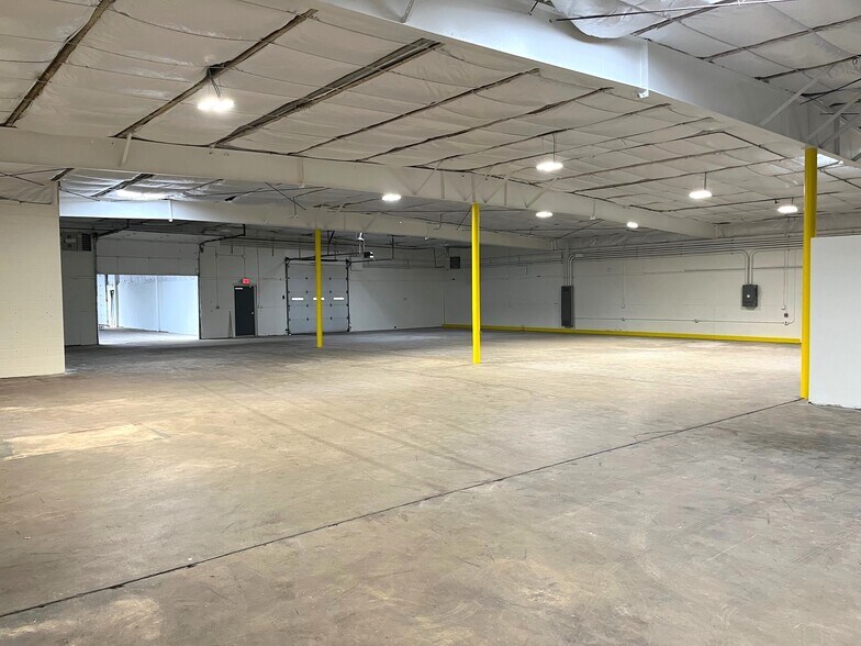 More Photos Of 6101 Webster St, Dayton Warehouse For Lease