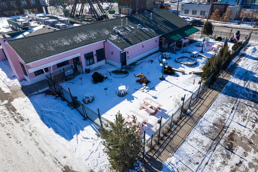 More Photos Of 2501 & 2519 Marshall St NE, Minneapolis Restaurant For Sale