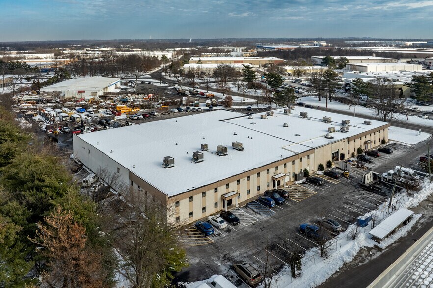 More Photos Of 40 Brunswick Ave, Edison Warehouse For Lease