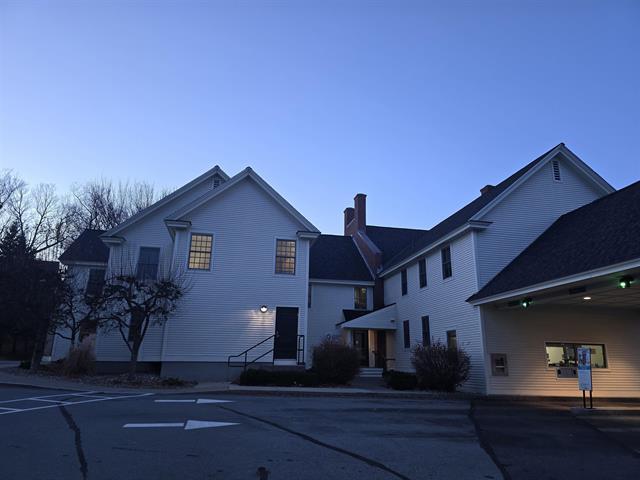 More Photos Of 105 Main St, Windsor Office For Sale