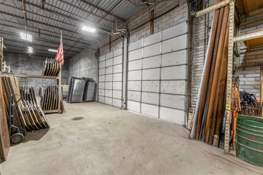 More Photos Of 24134 W Warren St, Dearborn Heights Freestanding For Sale