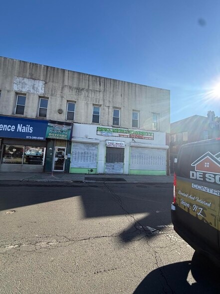 More Photos Of 10-20 Washington Ave, Irvington Storefront Retail Office For Lease