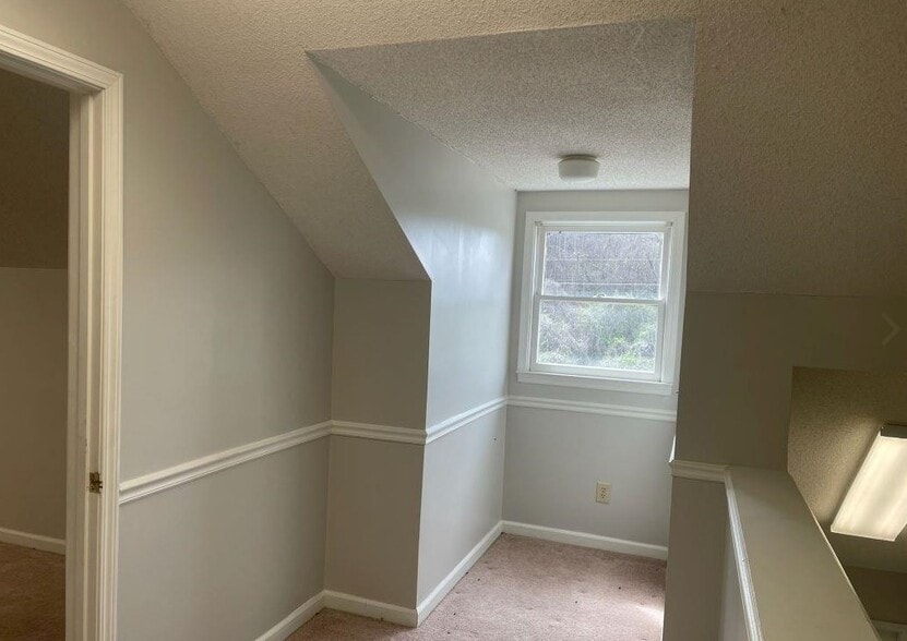 More Photos Of 471 S Main St, Cleveland Medical For Lease