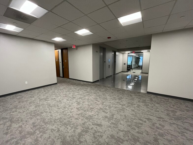 More Photos Of 13111 Westheimer Rd, Houston Office For Sale