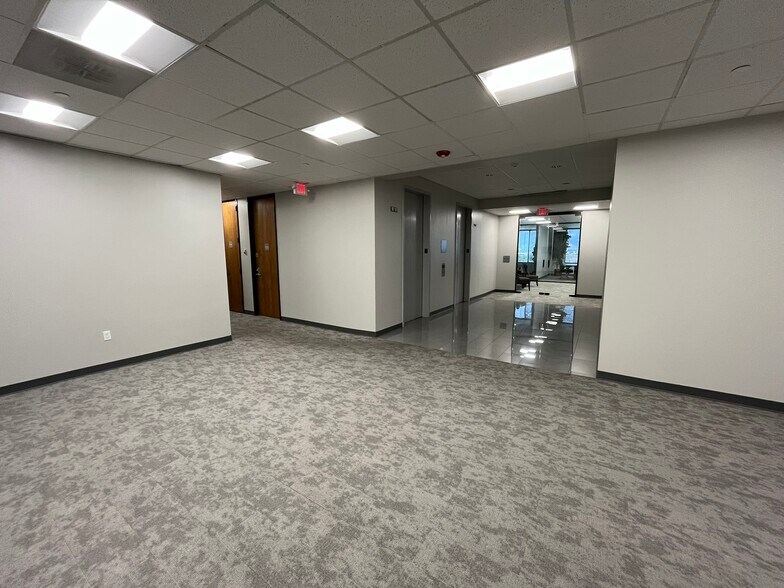 More Photos Of 13111 Westheimer Rd, Houston Office For Sale