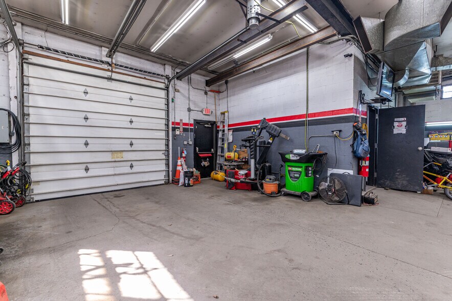 More Photos Of 2227 N 3rd Ave, Whitehall Service For Sale