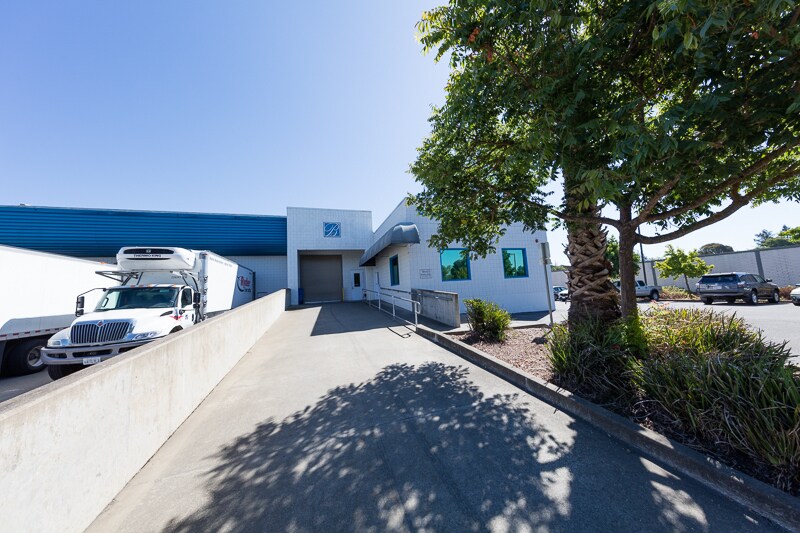More Photos Of 5980 State Farm Dr, Rohnert Park Distribution For Sale