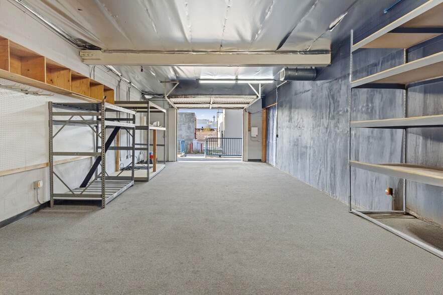 More Photos Of 315 S Flower St, Burbank Warehouse For Lease