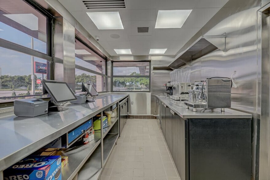 More Photos Of 11101 NW 27th Ave, Miami Restaurant For Sale
