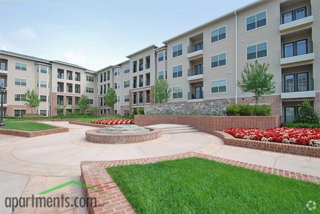 More Photos Of Mooreview Pky @ Loudoun County Pky, Ashburn Unknown For Lease