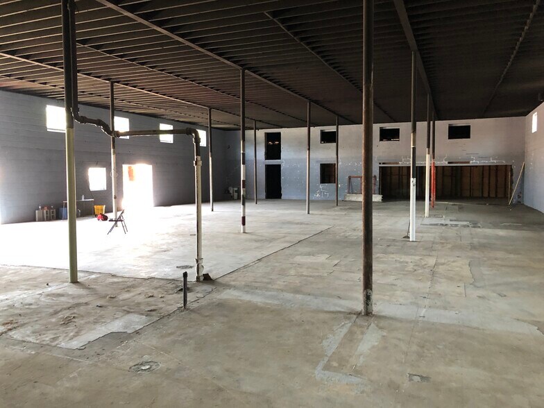 More Photos Of 817 S Horner Blvd, Sanford Light Distribution For Lease