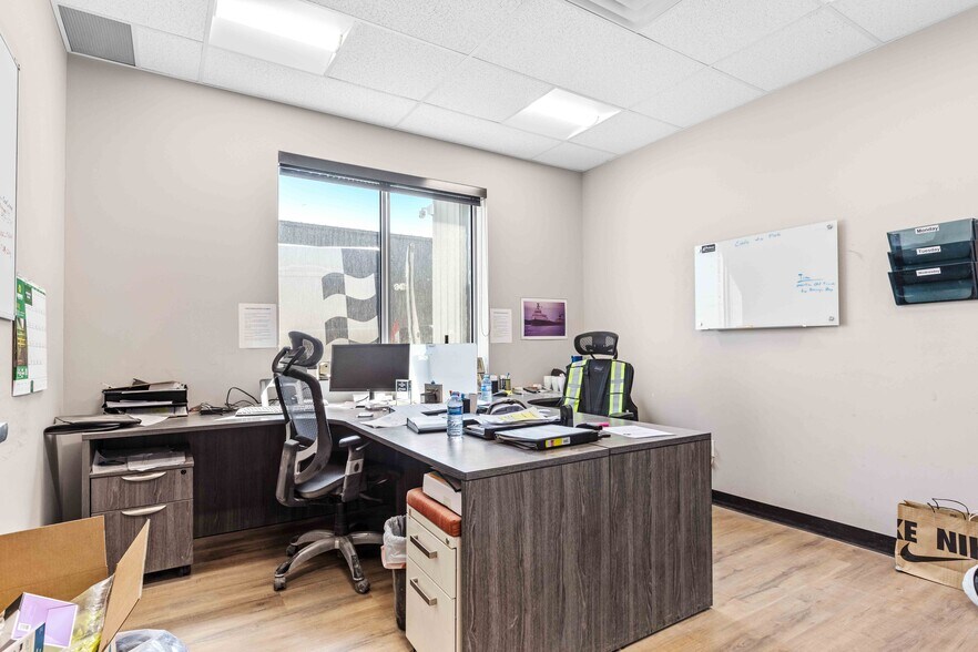 More Photos Of 6793 Hiram Dr, Ottawa Warehouse For Sale