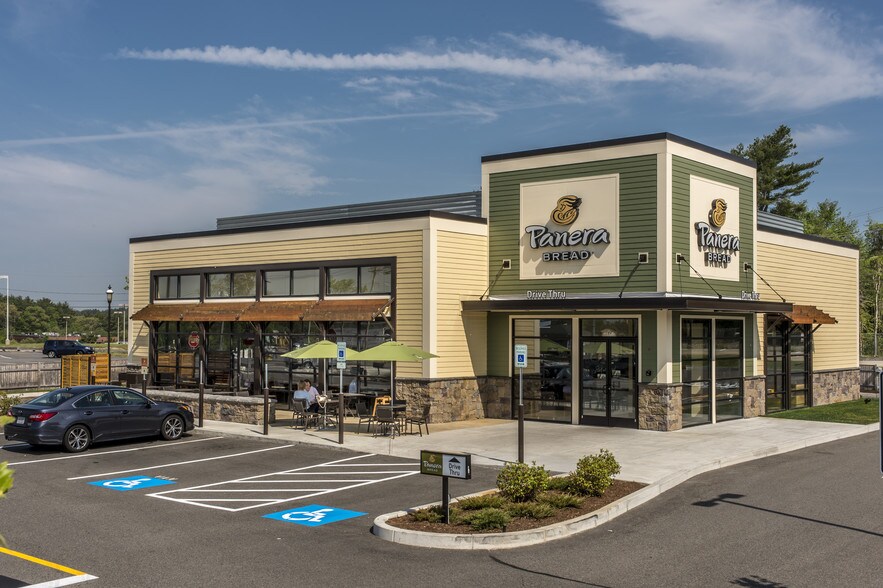 More Photos Of 117 Church St, Pembroke Unknown For Lease