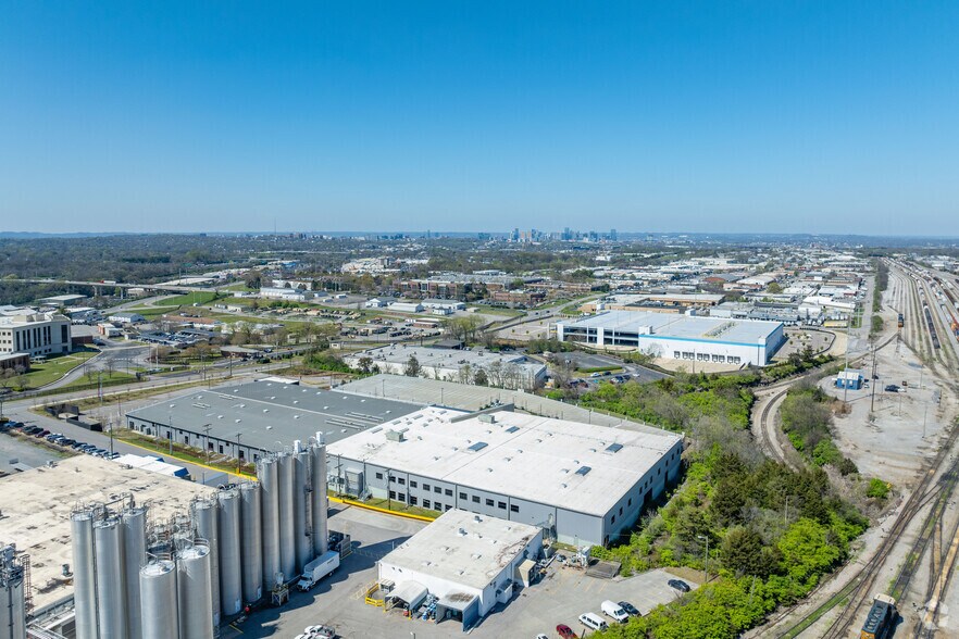 More Photos Of 3040 Sidco Dr, Nashville Office For Lease