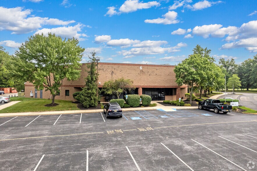 More Photos Of 6 Terri Ln, Burlington Light Distribution For Lease