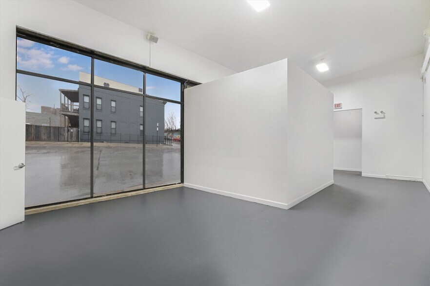 More Photos Of 1601 S Morgan St, Chicago General Retail For Sale