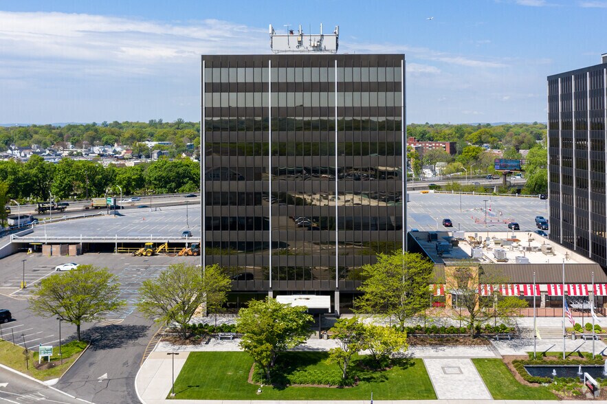More Photos Of 401 Hackensack Ave, Hackensack Office For Lease