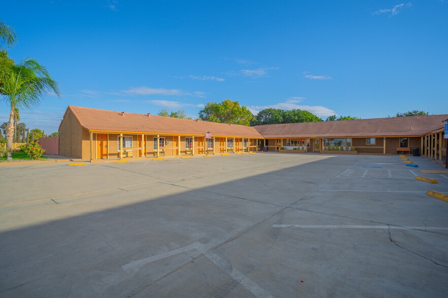 More Photos Of 2509 E Pacheco Blvd, Los Banos Hotel For Sale