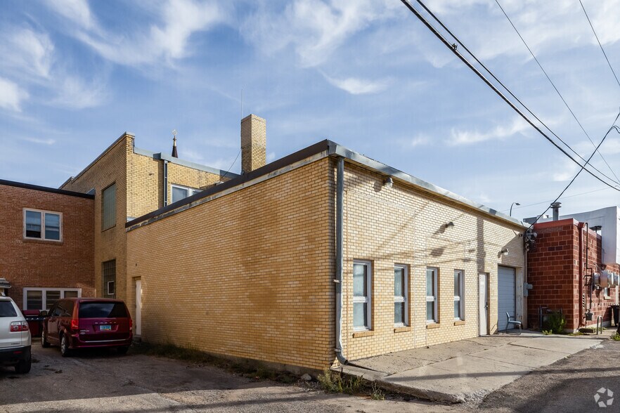 More Photos Of 516 4th St NE, Devils Lake Office For Sale