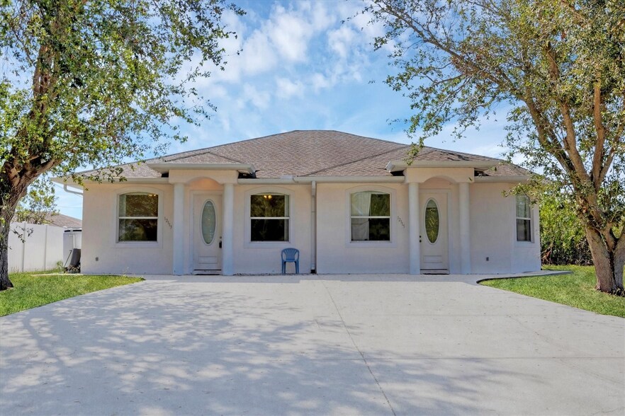 More Photos Of 12113 Capilla Ln, North Port Apartments For Sale