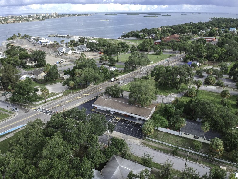 More Photos Of 701 N Fort Harrison Ave, Clearwater Freestanding For Sale