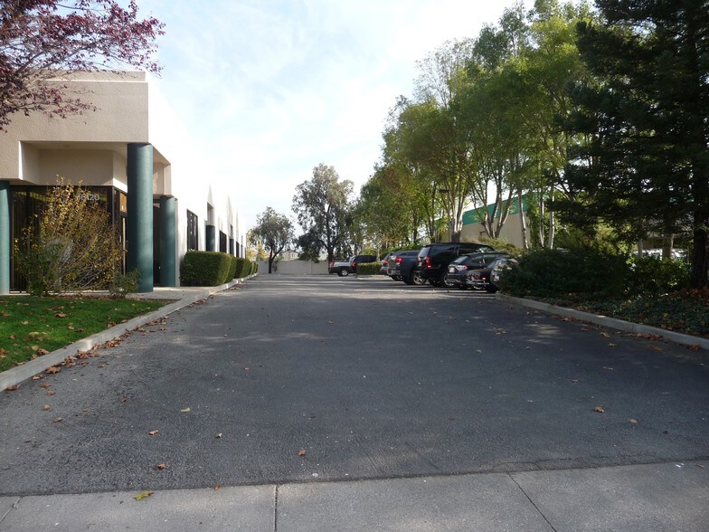More Photos Of 16120 Caputo Dr, Morgan Hill Manufacturing For Lease