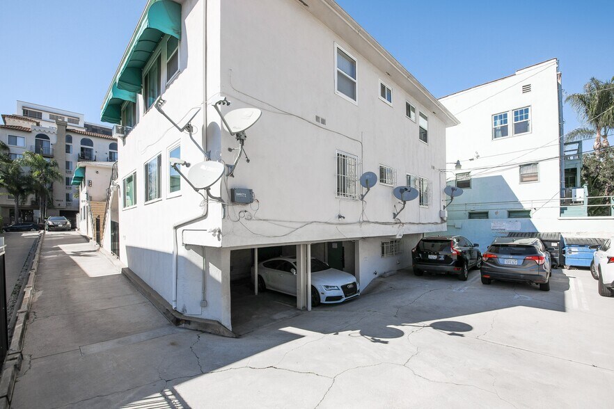More Photos Of 1820 Grace Ave, Los Angeles Apartments For Sale