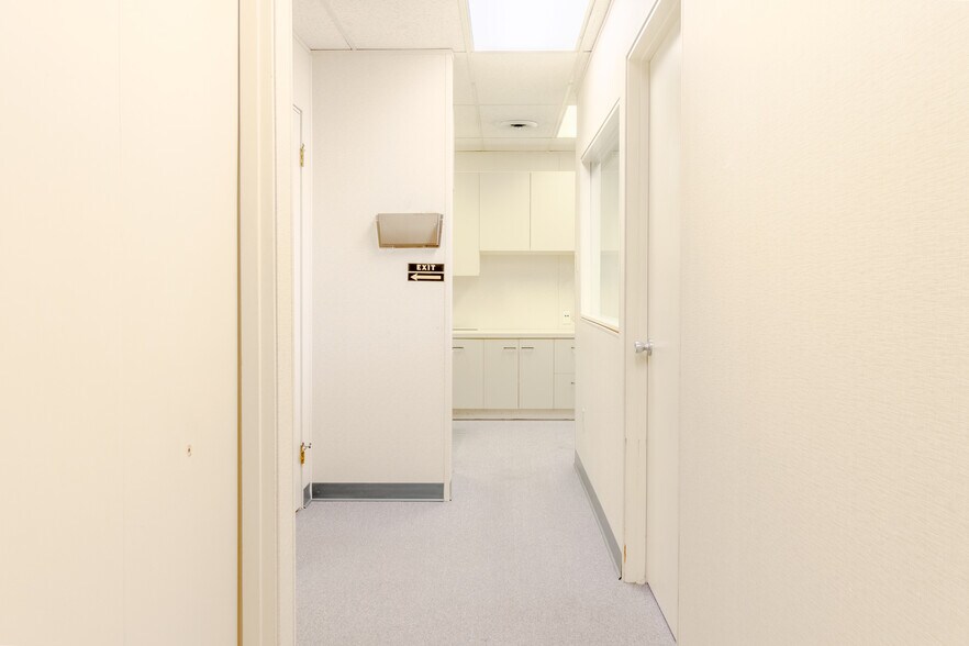 More Photos Of 346 Freeport Rd, New Kensington Medical For Lease
