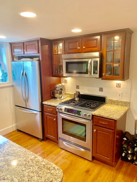 More Photos Of 111 E Uhler Ave, Alexandria Apartments For Sale