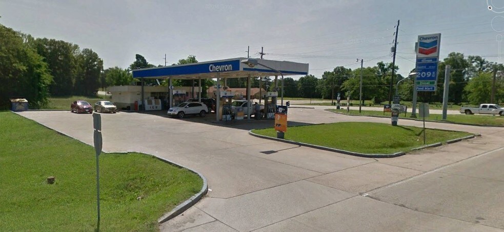 More Photos Of 6969 W Bert Kouns Industrial Loop, Shreveport Convenience Store For Sale