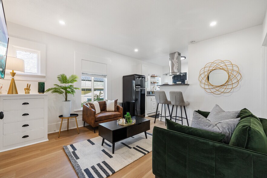 More Photos Of 1055 21st Street, San Diego Apartments For Sale