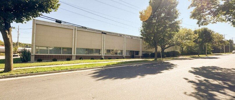Primary Photo Of 560-600 N 108th Pl, Wauwatosa Warehouse For Sale