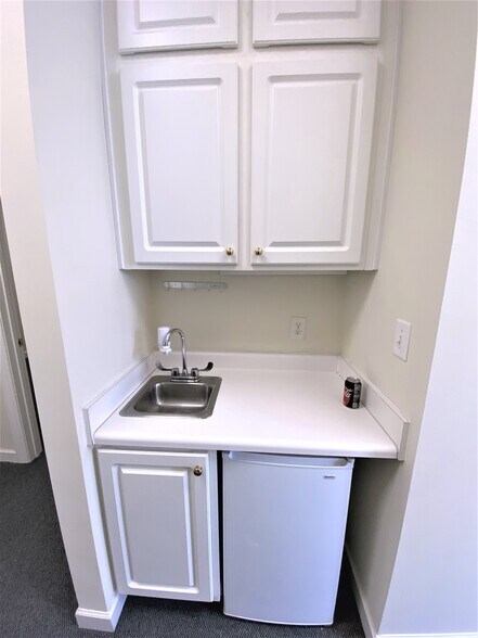 More Photos Of 2000 Bearcat Way, Morrisville Research And Development For Lease