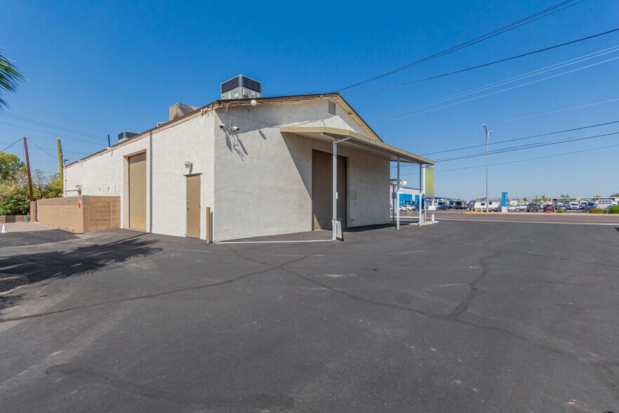 More Photos Of 2217 E Main St, Mesa Freestanding For Lease
