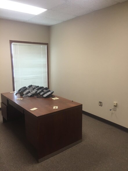 More Photos Of 11616 Industriplex Blvd, Baton Rouge Warehouse For Sale