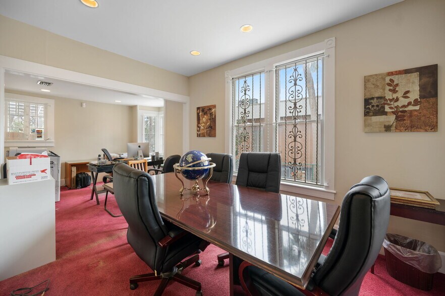 More Photos Of 339 S Ridgewood Ave, Daytona Beach Office Residential For Sale