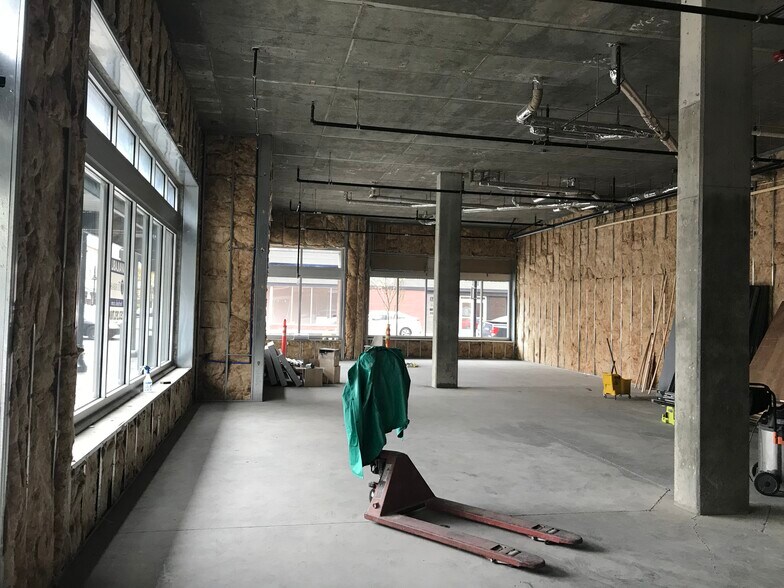 More Photos Of 2 E Main St, Auburn Apartments For Lease