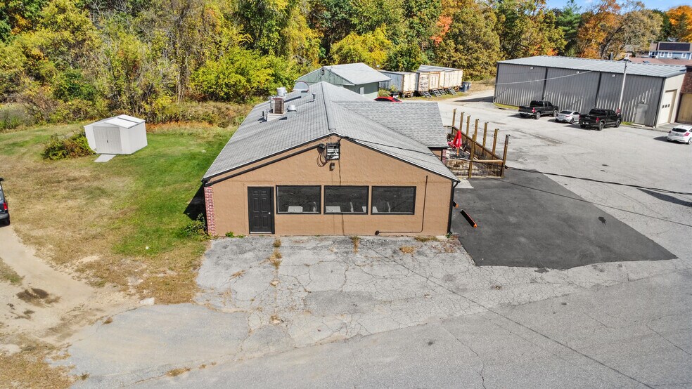 More Photos Of 142 Old Turnpike Rd, Quinebaug Restaurant For Sale