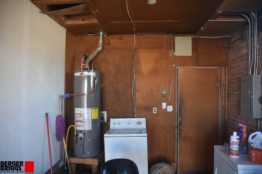 More Photos Of 6512 Anderson Ave SE, Albuquerque Specialty For Sale