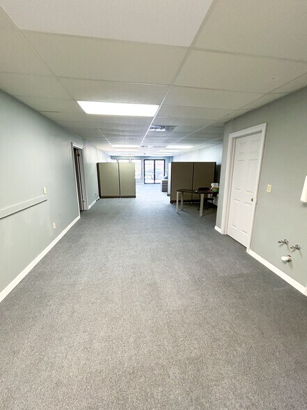 More Photos Of 2651 Cameron St, Mobile Office Residential For Lease